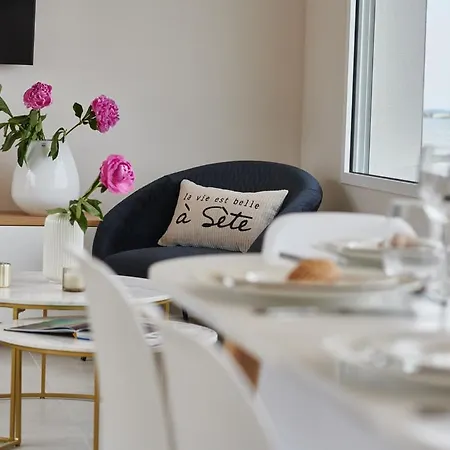 וילה La Petite Perle De Thau *