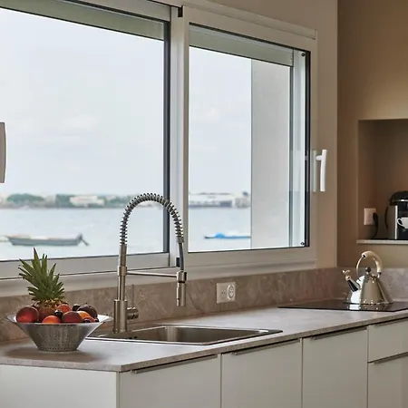 וילה La Petite Perle De Thau *