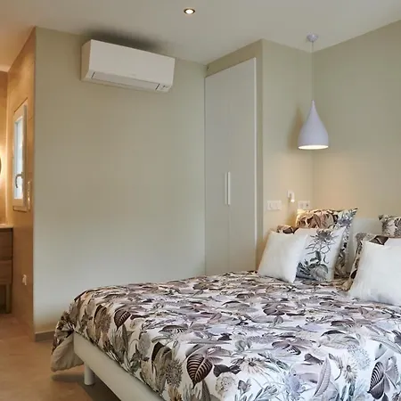 La Petite Perle De Thau *