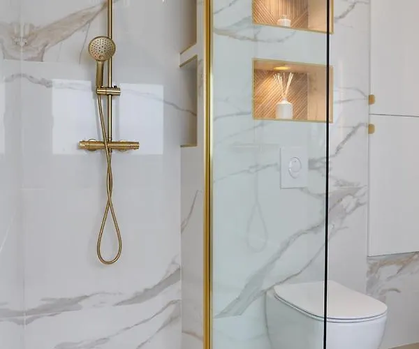 La Petite Perle De Thau *