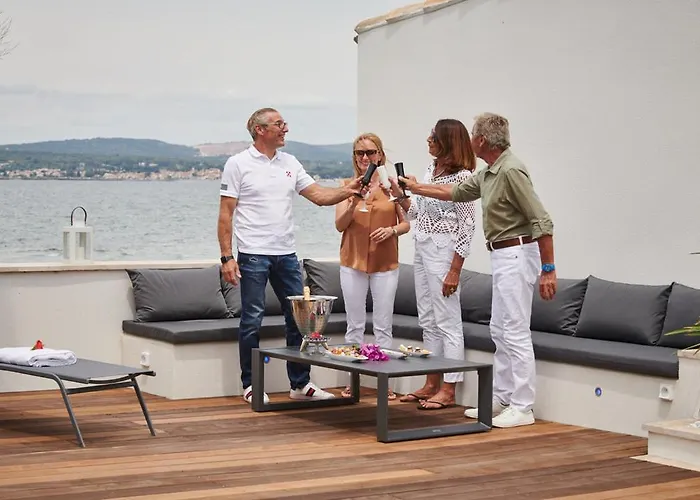 La Petite Perle De Thau *